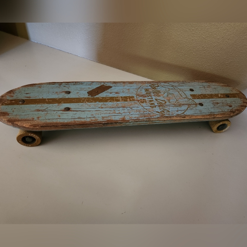 Roller Derby Mustang 15 Wooden Skateboard